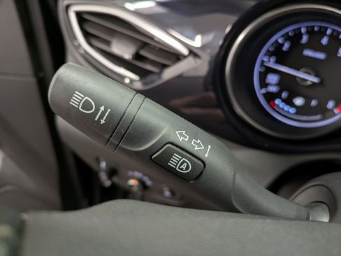 Used 2023 Buick Encore GX Select w/ Sport Touring Package image 18