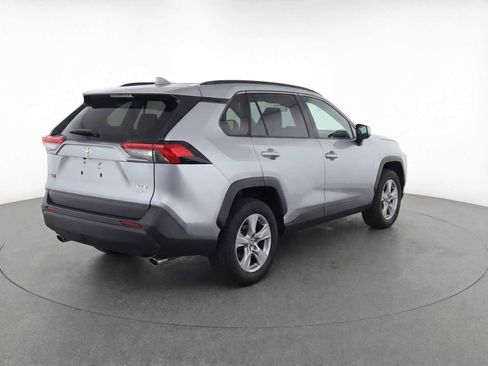 Used 2025 Toyota RAV4 XLE image 5