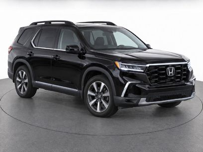 Used 2025 Honda Pilot Elite