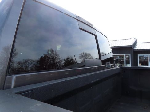 Used 2018 RAM 2500 Big Horn w/ Sport Appearance Group image 15