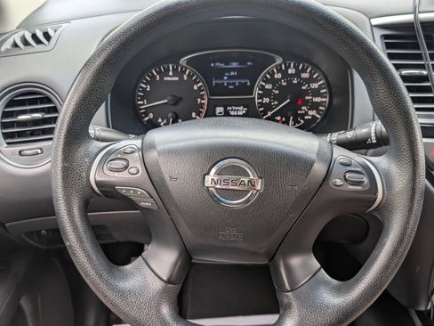 Used 2014 Nissan Pathfinder S AWD/4WD image 23