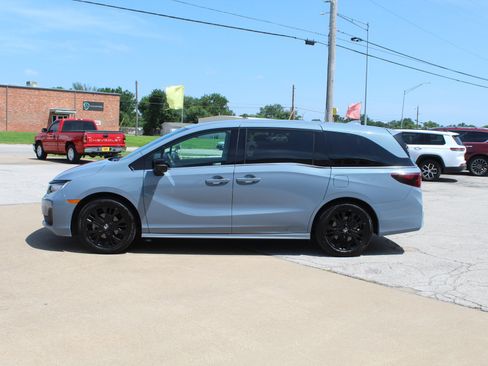 Used 2025 Honda Odyssey Sport-L image 9