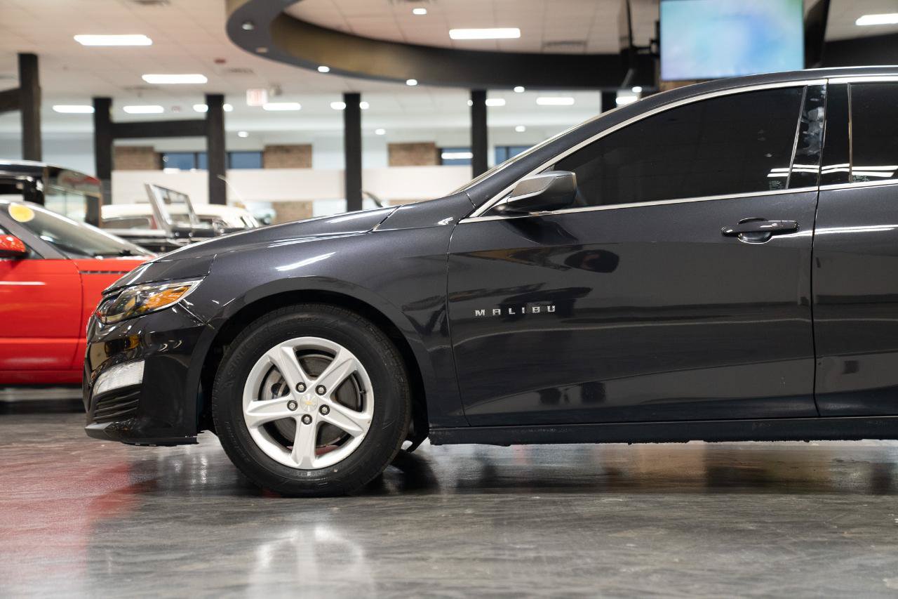 Used 2022 Chevrolet Malibu LS FWD image 7