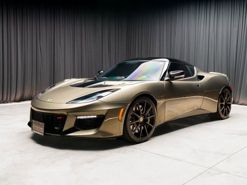 Used 2020 Lotus Evora image 18