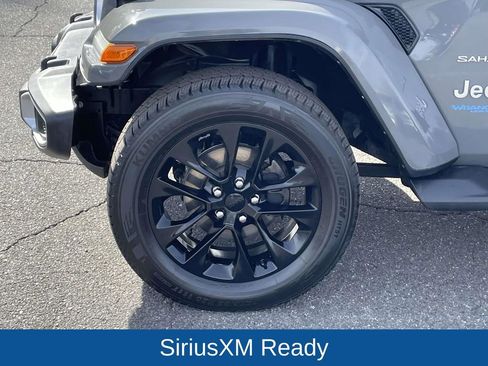 Used 2021 Jeep Wrangler Unlimited Sahara w/ Cold Weather Group image 10