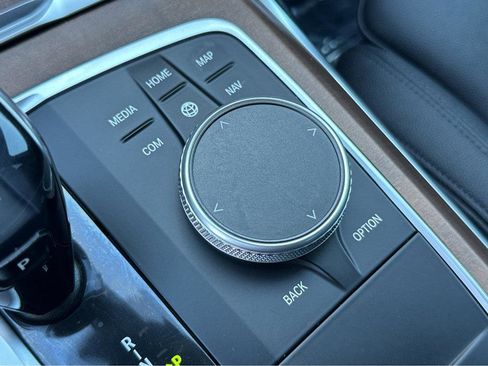 Used 2021 BMW 330i Sedan w/ Convenience Package image 29