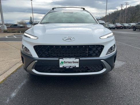 Used 2023 Hyundai Kona Limited image 5