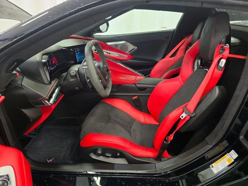 Used 2024 Chevrolet Corvette Stingray Premium Conv image 14