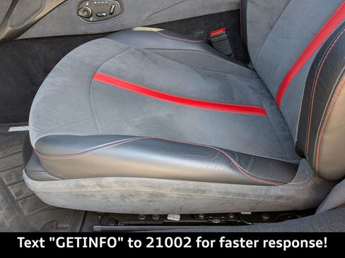 Used 2022 Aston Martin V8 Vantage Coupe image 21