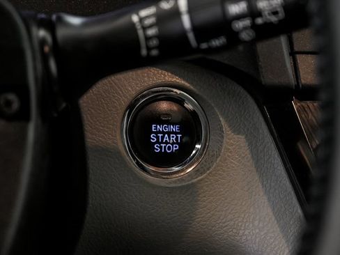 Used 2015 Toyota Sienna XLE Premium image 20