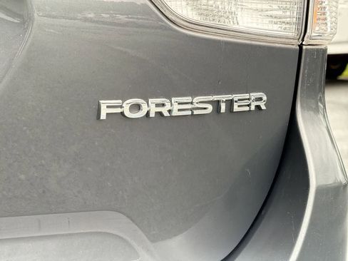 Used 2021 Subaru Forester Premium AWD/4WD image 13