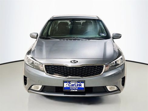 Used 2017 Kia Forte S w/ S Technology Package image 2