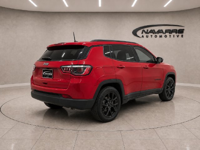 Used 2025 Jeep Compass Latitude w/ Altitude Special Edition AWD/4WD image 8