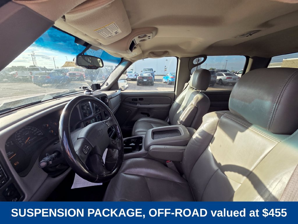 Used 2006 Chevrolet Silverado 1500 LT w/ Onstar Plus Package AWD/4WD image 5