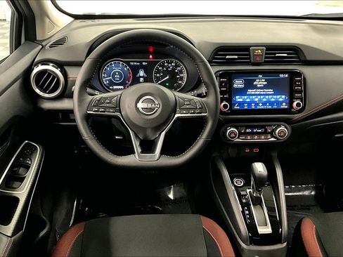 New 2025 Nissan Versa SR w/ Trunk Package FWD image 39