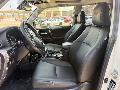Used 2023 Toyota 4Runner TRD Off-Road Premium w/ Moonroof Package AWD/4WD image 27