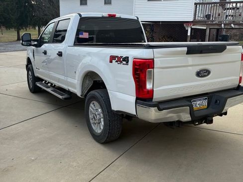 Used 2019 Ford F250 XL w/ STX Appearance Package image 3