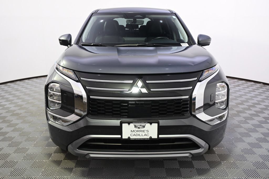 Used 2025 Mitsubishi Outlander SE AWD/4WD image 10