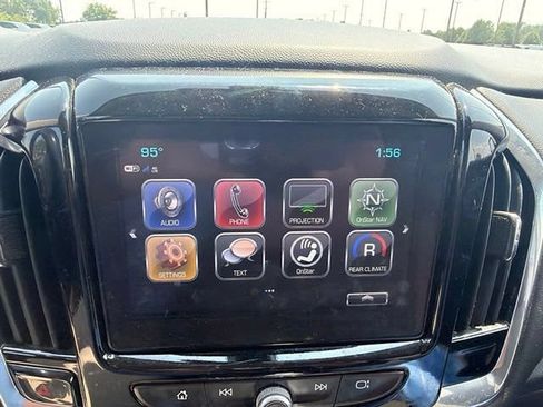 Used 2019 Chevrolet Traverse LT FWD image 15