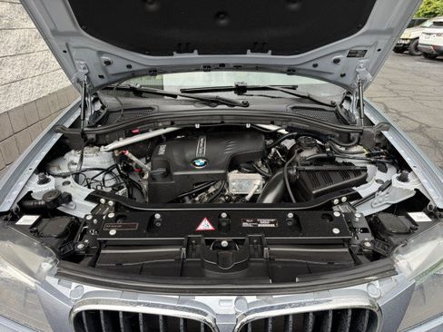 Used 2013 BMW X3 xDrive28i AWD/4WD image 2