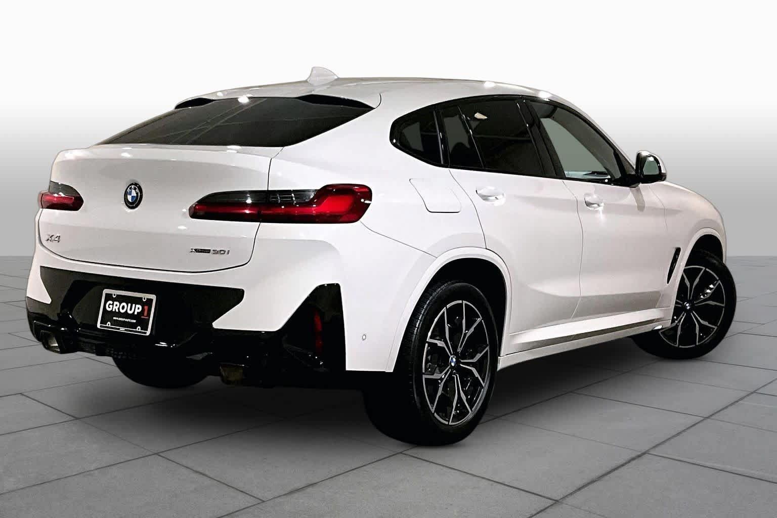 Used 2025 BMW X4 xDrive30i w/ Premium Package AWD/4WD image 12