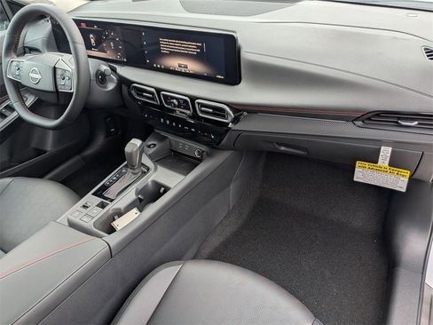 New 2026 Nissan Sentra SR image 25