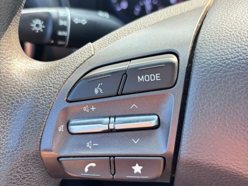 Used 2023 Hyundai Kona SE FWD image 9
