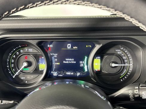 Certified 2025 Jeep Wrangler Unlimited Sahara AWD/4WD image 23