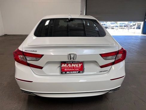 Used 2018 Honda Accord Sport image 4