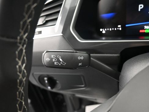 Used 2024 Volkswagen Tiguan S image 22