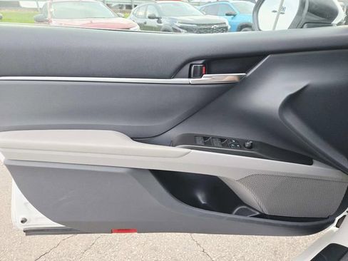 Used 2021 Toyota Camry LE FWD image 28