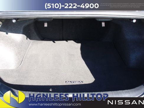 Used 2024 Nissan Altima 2.5 SV image 10