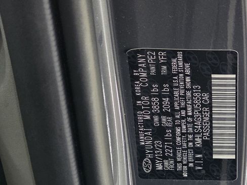 Certified 2023 Hyundai Elantra SEL w/ Convenience Package image 35