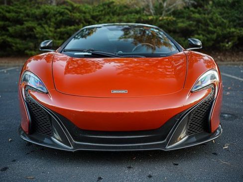 Used 2016 McLaren 650S Spider image 6