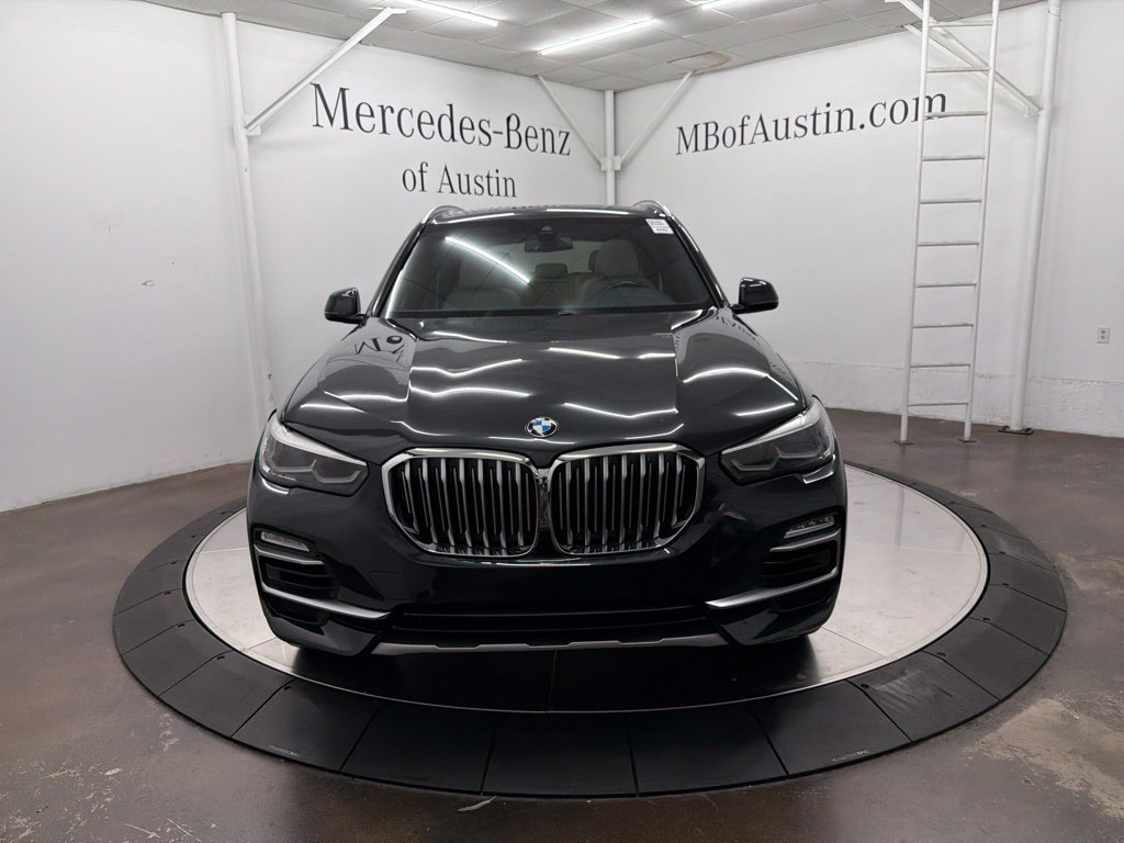 Used 2020 BMW X5 sDrive40i w/ Luxury Seating Package RWD image 2
