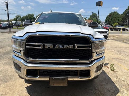 Used 2022 RAM 2500 Tradesman AWD/4WD image 2