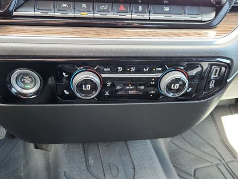 Used 2023 Chevrolet Silverado 1500 LT image 28