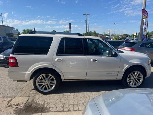 Used 2017 Ford Expedition Platinum RWD image 5