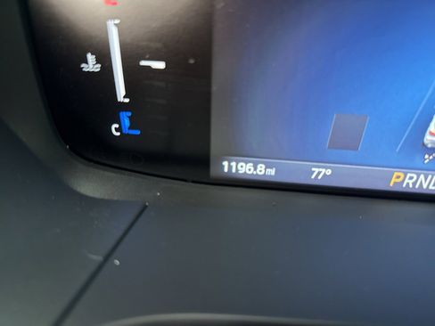 Used 2025 Ford Escape SE image 18