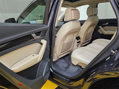 Used 2018 Audi Q5 2.0T Premium Plus image 15