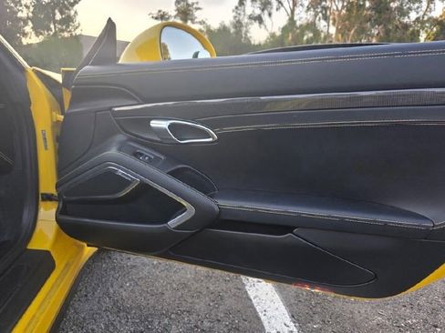 Used 2016 Porsche 911 Turbo S image 28