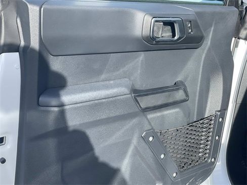New 2025 Ford Bronco Base image 18