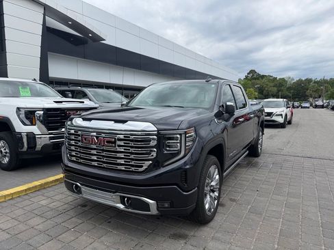 Used 2025 GMC Sierra 1500 Denali w/ Denali Reserve Package AWD/4WD image 2