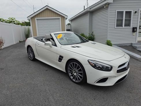 Used 2019 Mercedes-Benz SL 550 w/ Driver Assistance Package image 14