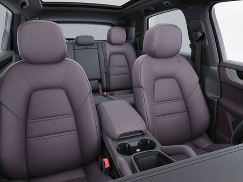 Certified 2024 Porsche Cayenne S AWD/4WD image 7