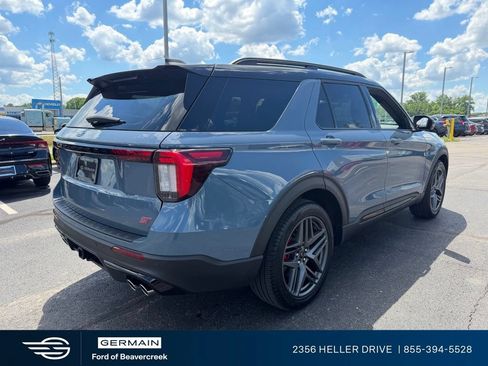 Used 2025 Ford Explorer ST w/ Sun And Sound Package AWD/4WD image 7