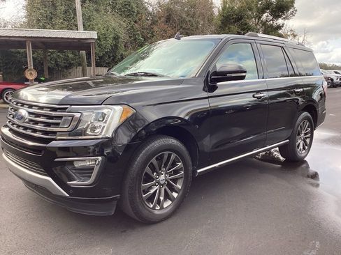 Used 2020 Ford Expedition Limited image 3