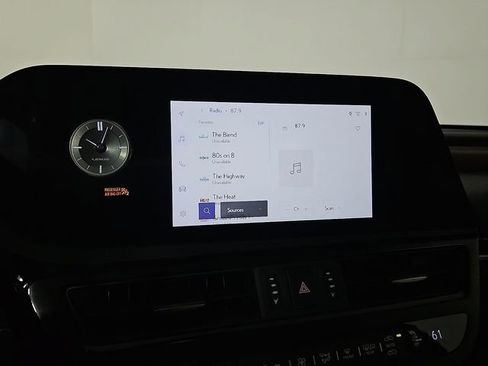 Used 2025 Lexus ES 350 w/ Premium Package FWD image 19