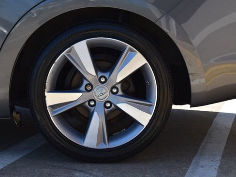 Used 2013 Acura ILX w/ Technology Package FWD image 10