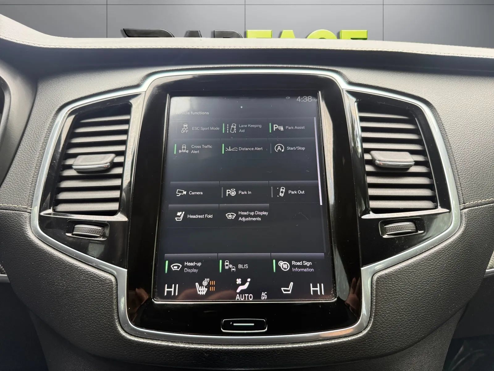 Used 2019 Volvo XC90 T6 R-Design w/ Protection Package Premier AWD/4WD image 37